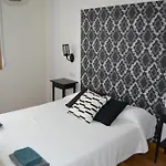 Touristhome Frei Luis * Sarria