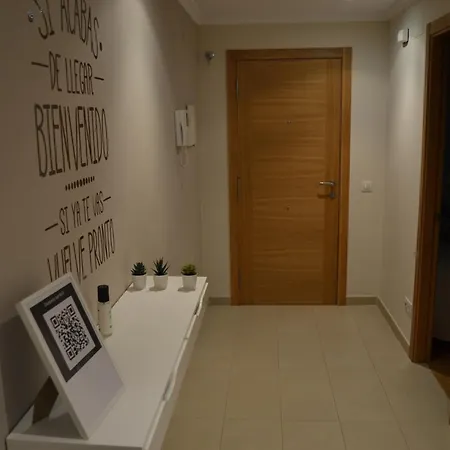 Touristhome Frei Luis Apartament Sarria