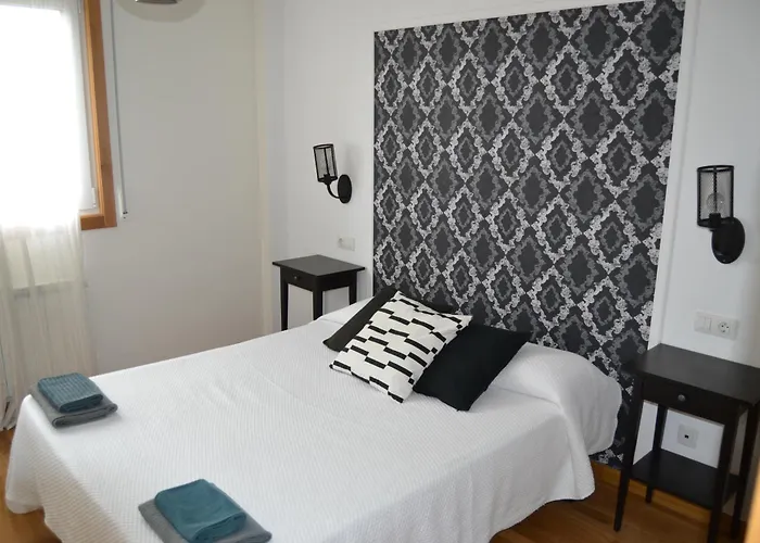 Touristhome Frei Luis * Sarria